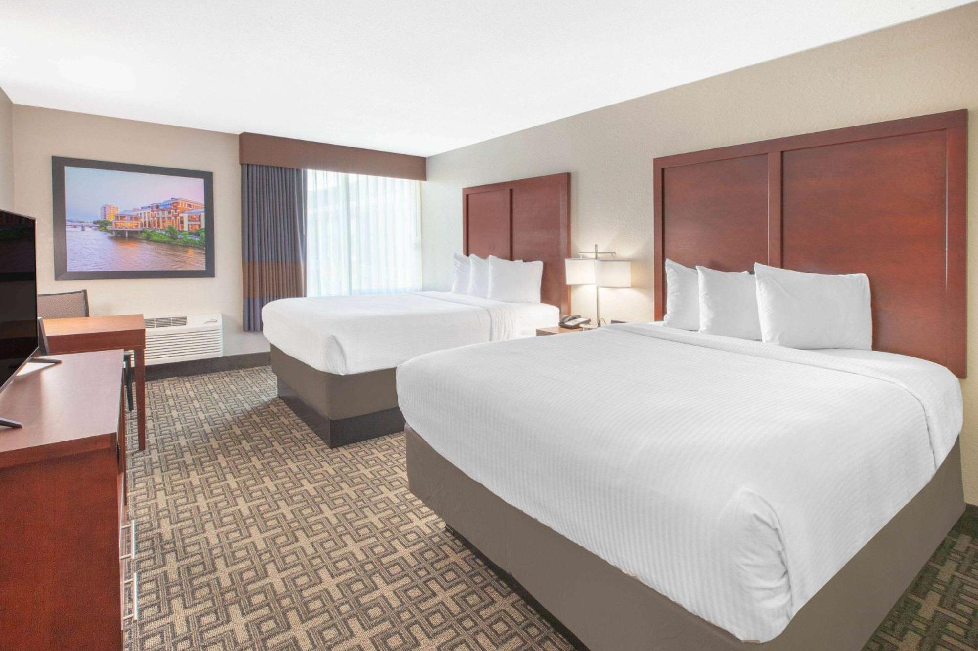 Baymont By Wyndham Grand Rapids Near Downtown Hotel Wyoming Bagian luar foto