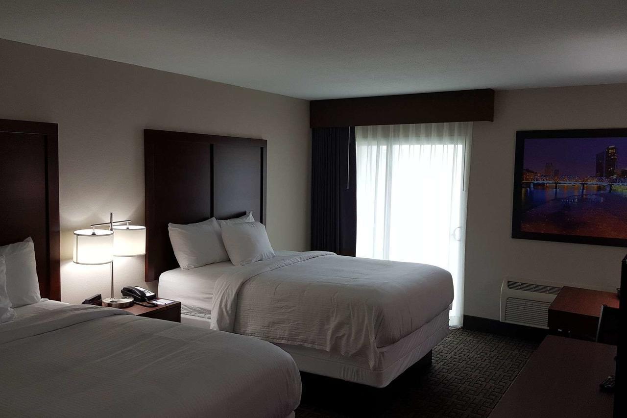Baymont By Wyndham Grand Rapids Near Downtown Hotel Wyoming Bagian luar foto